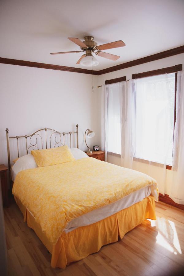Auberge Incroyable Saint Adrien ภายนอก รูปภาพ